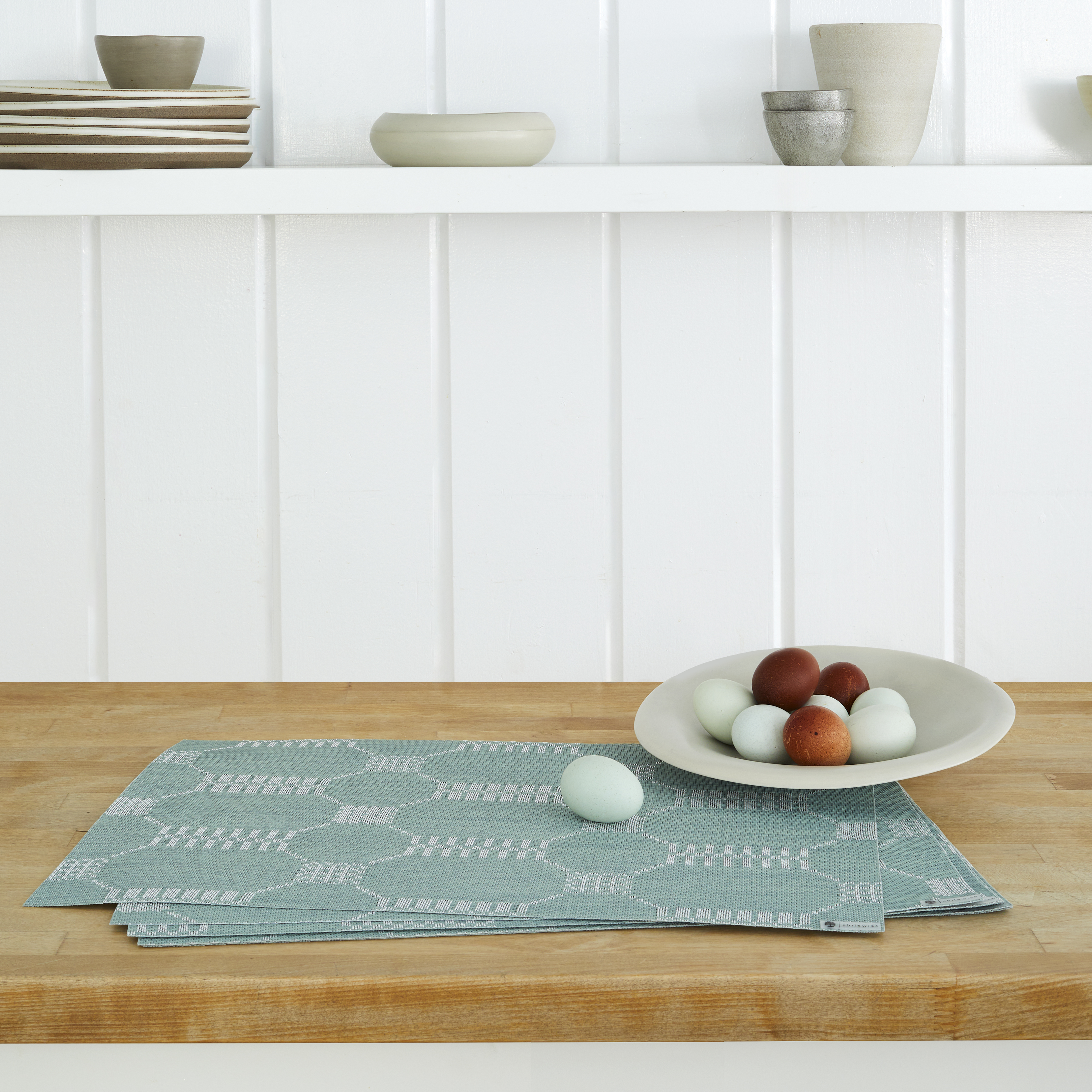 Chilewich martha stewart mbms location table coverlet abalone 392
